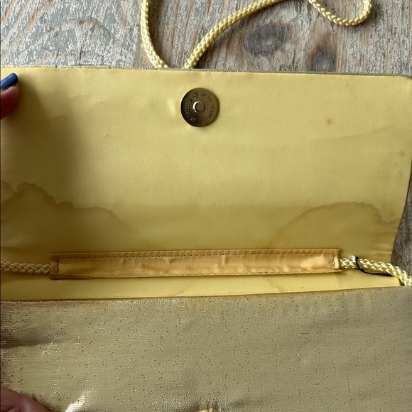 Vintage Gold Evening Clutch Bag with Strap - Picture 2 of 4